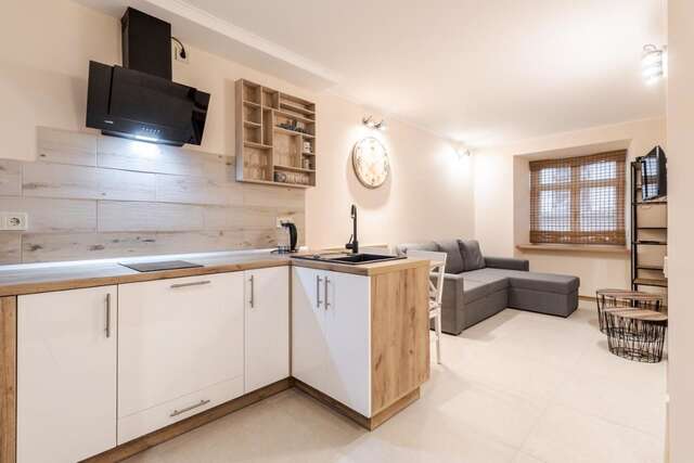Апартаменты Staroevreyska timber apartment Львов-17