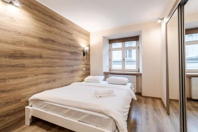 Апартаменты Staroevreyska timber apartment Львов-46